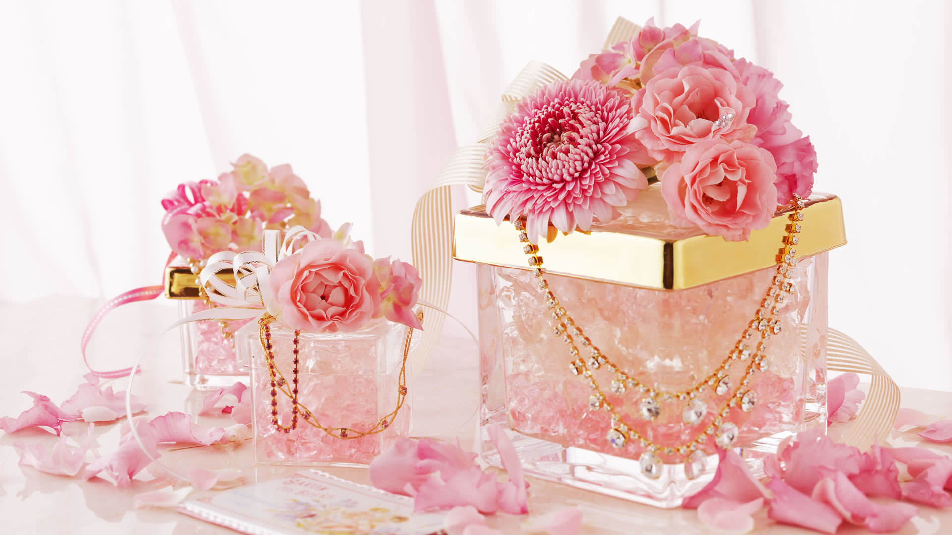 Wedding Gifts and Favours