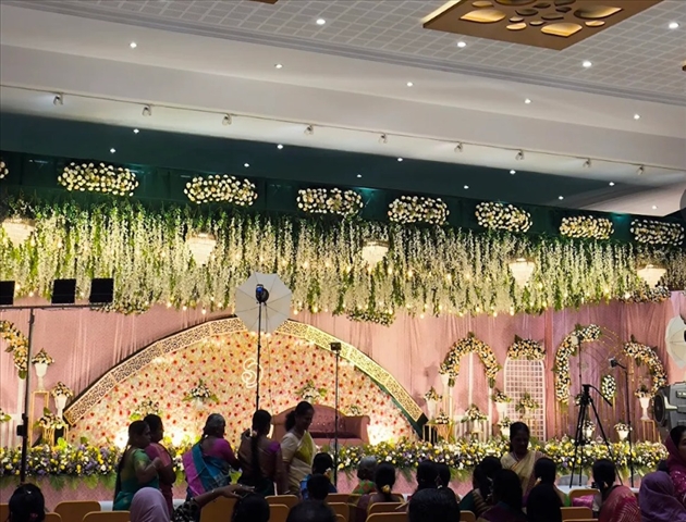 Globus Centre Hall A