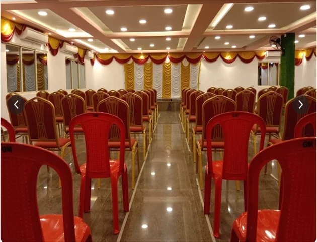 Gayatri Mahal AC