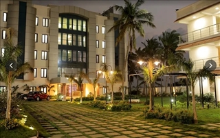 Country Club Lee Crysstal Hotel Hall 2