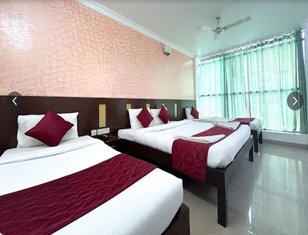 Country Club Lee Crysstal Hotel Hall 2