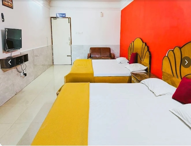 Aruna Mahal party Hall