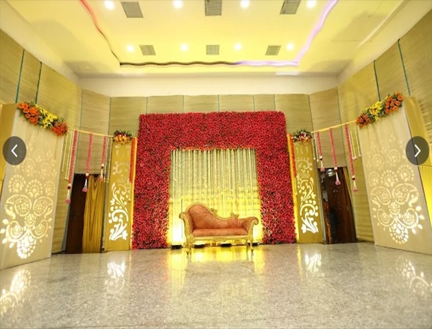 Sri Krishnaveni Mahal AC