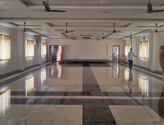 Sulur Viyaparikal Arakkattalai