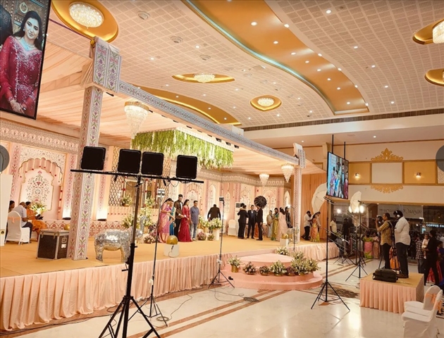 Shri Vasavi Mithra Mahal-Lawn