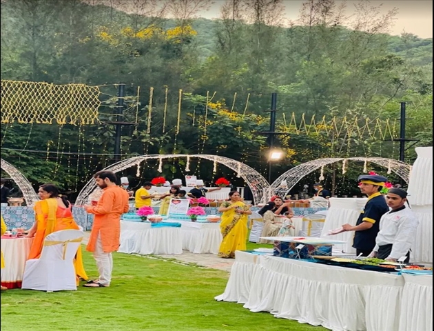 SR Jungle Resort-Gala Lawn By SR Jungle Resort