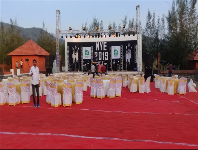 SR Jungle Resort-Gala Lawn By SR Jungle Resort