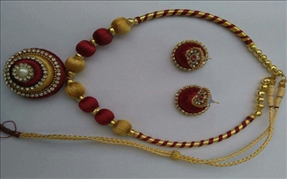 Wanaw Silk Thread Bangles &Necksets