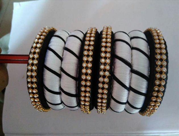 Wanaw Silk Thread Bangles &Necksets