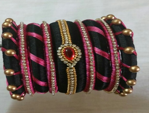 Wanaw Silk Thread Bangles &Necksets