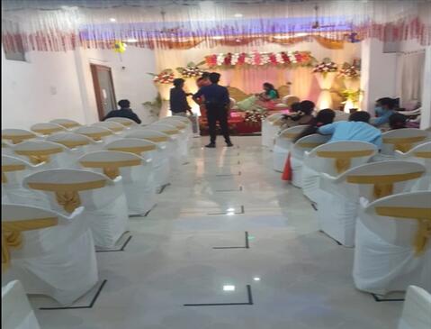 Rennys Mini Hall