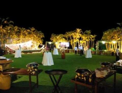 Taj Vivanta Cosmos Lawn
