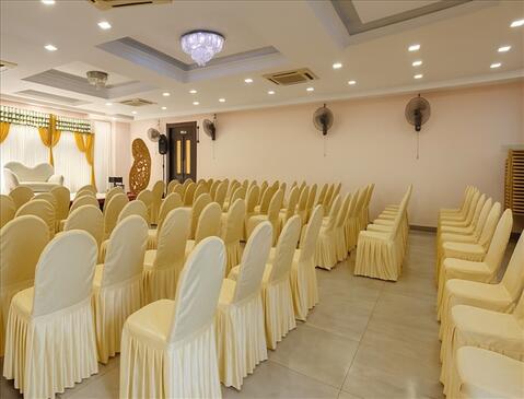 RR Grand Inn Varni Hall