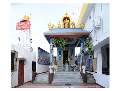 A Grrand Mahaal