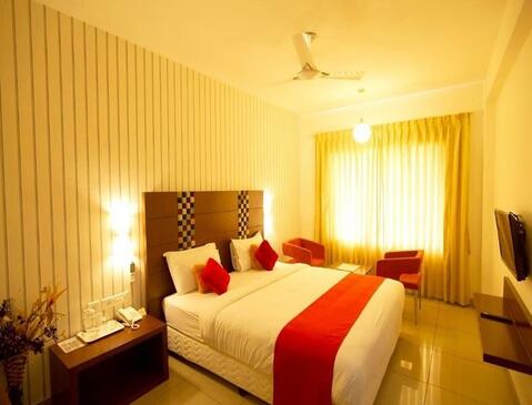 Vel's Grand Inn Hotel
