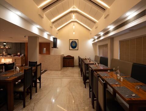 Royal Regency Lifotel by Crossway Hall 1