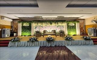 JR Mini Hall